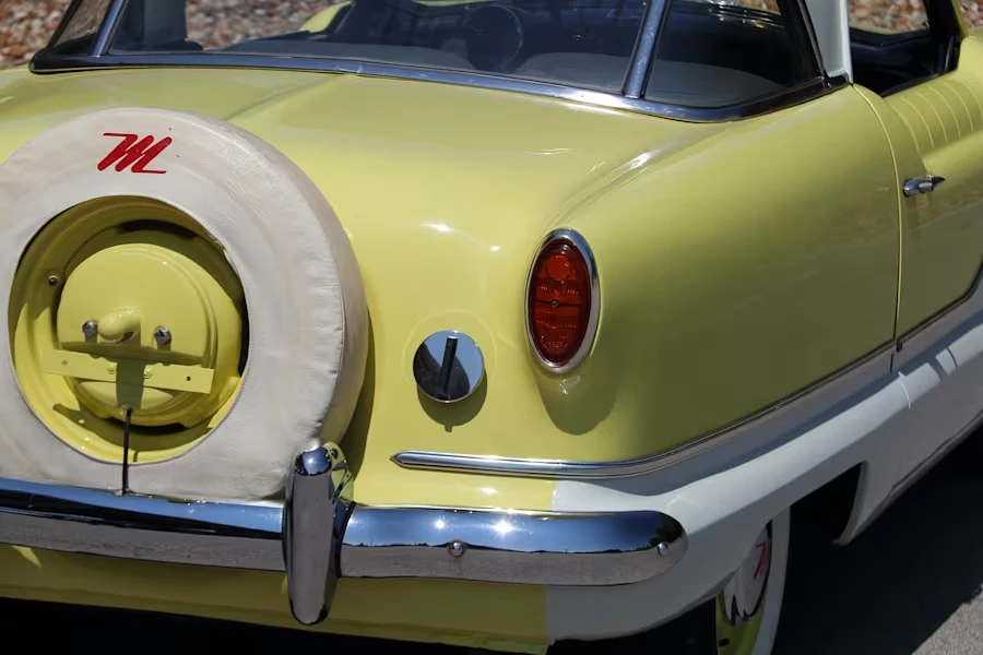 1957 Nash Metropolitan - Image 15 of 26