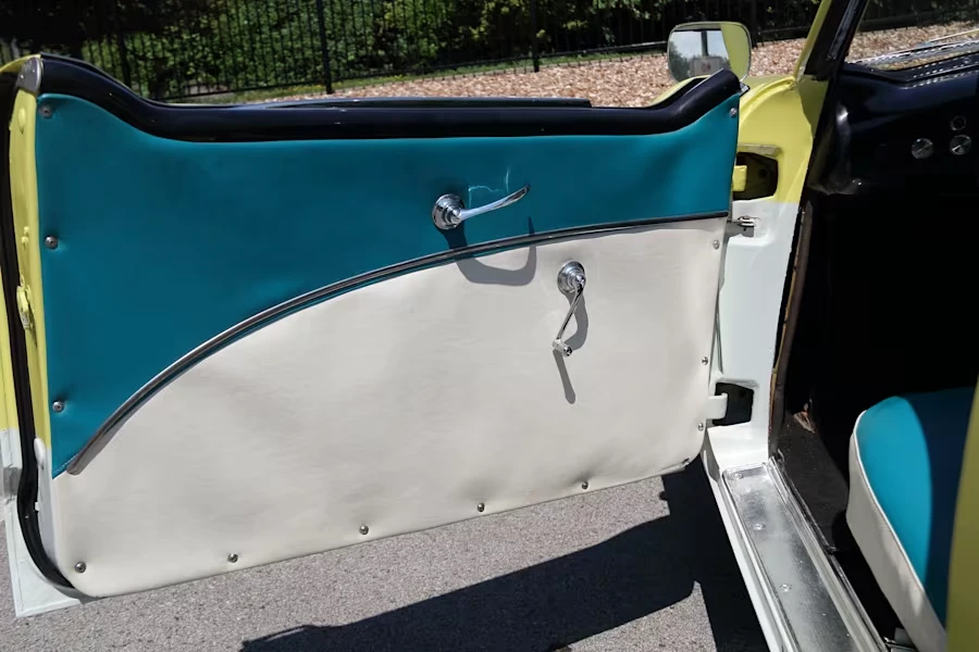 1957 Nash Metropolitan - Image 23 of 26