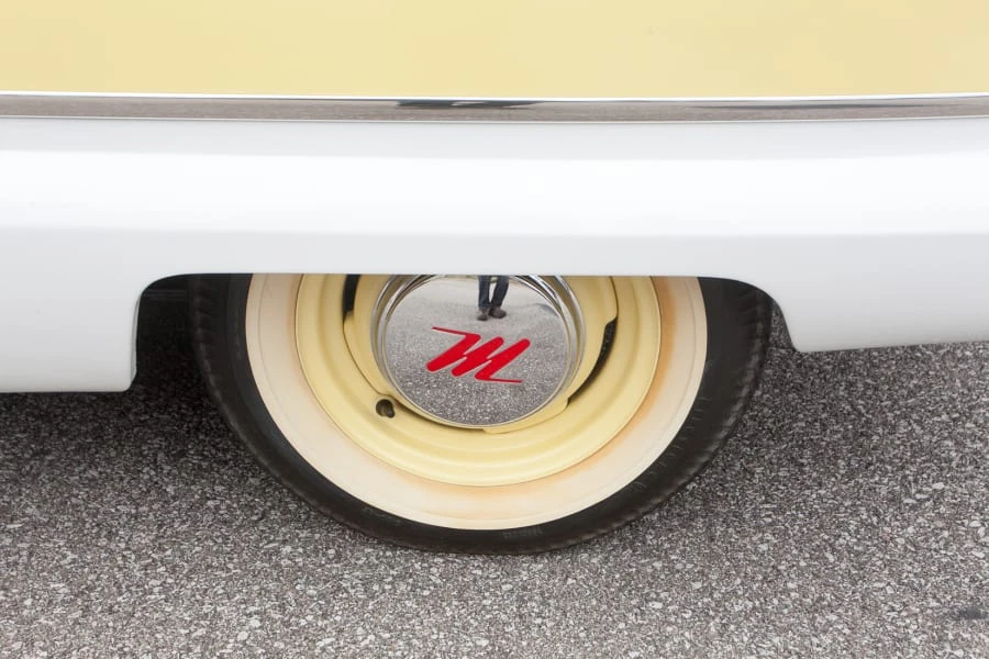 1957 Nash Metropolitan - Image 11 of 12