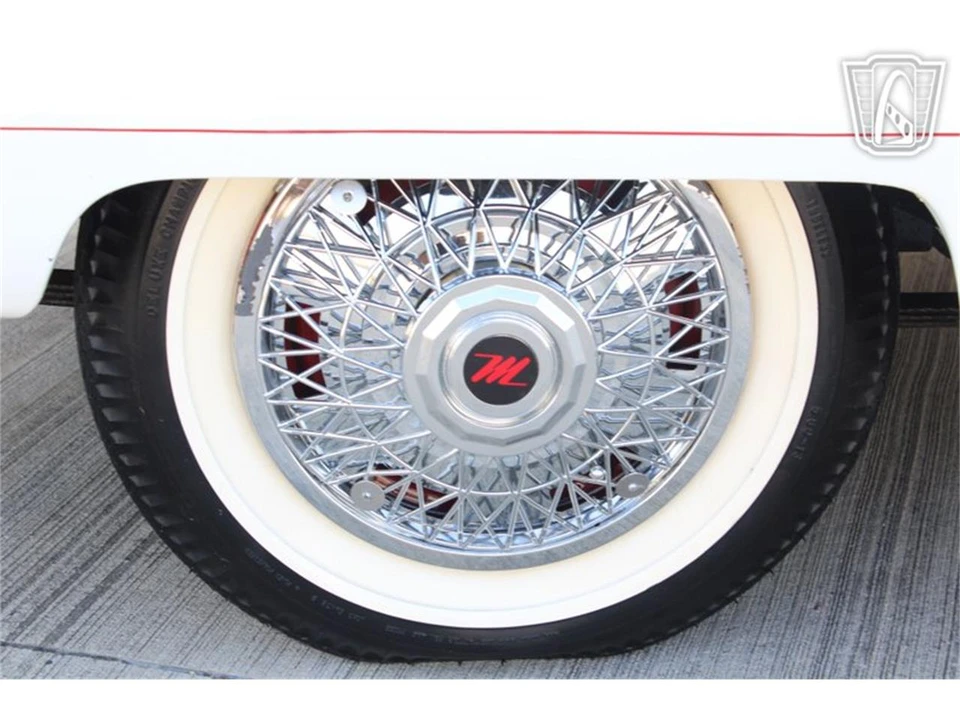 1957 Nash Metropolitan - Image 9 of 31