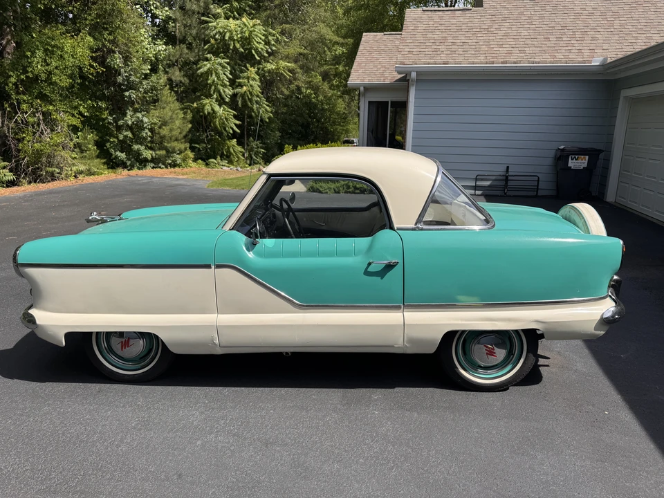 1957 Nash Metropolitan - Image 5 of 31