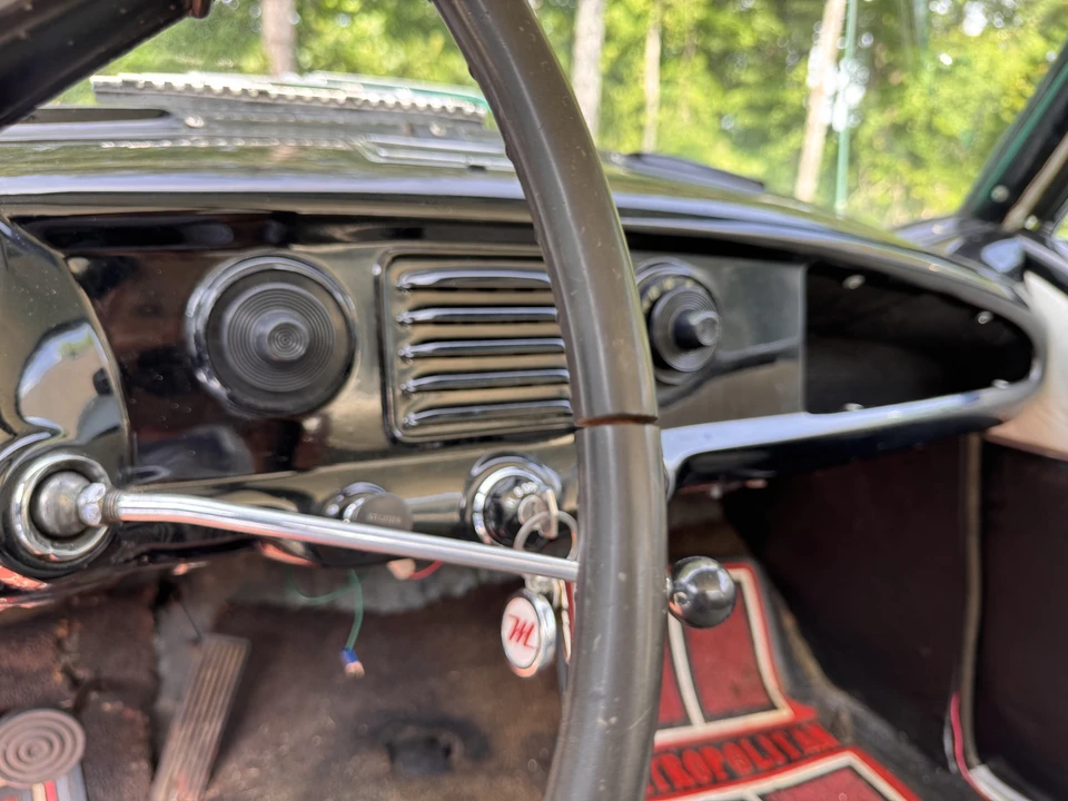 1957 Nash Metropolitan - Image 26 of 31