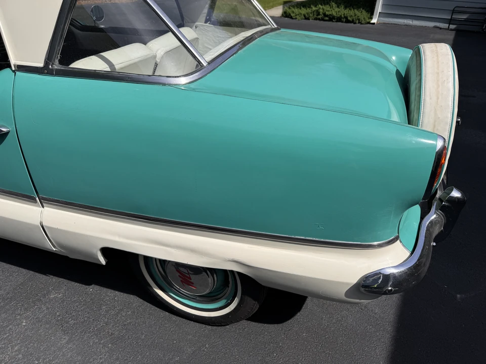 1957 Nash Metropolitan - Image 10 of 31