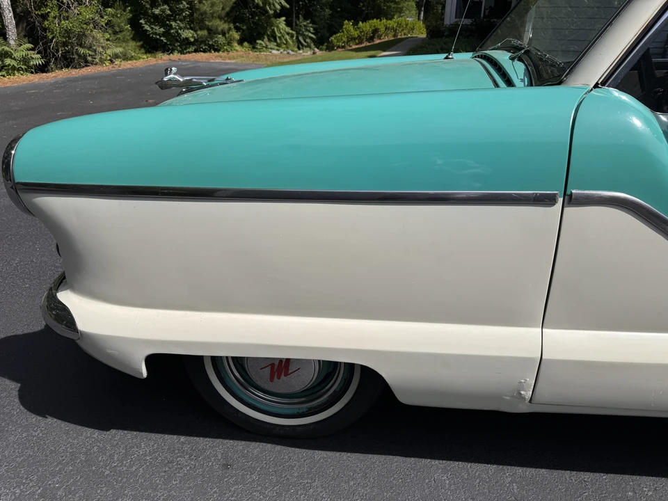 1957 Nash Metropolitan - Image 9 of 31