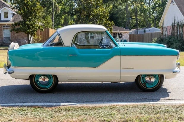 1957 Nash Metropolitan - Image 3 of 8