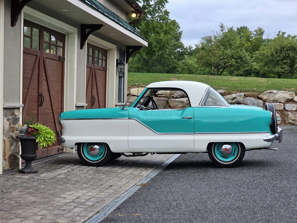 1957 Nash Metropolitan - Image 30 of 31