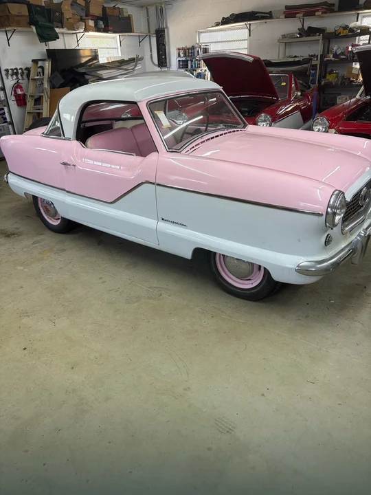 1957 Nash Metropolitan - Image 5 of 9