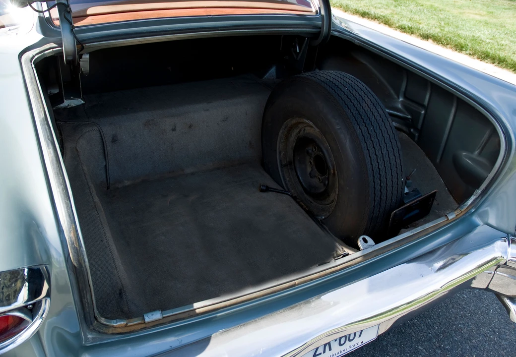 1957 Oldsmobile 88 - Image 10 of 22