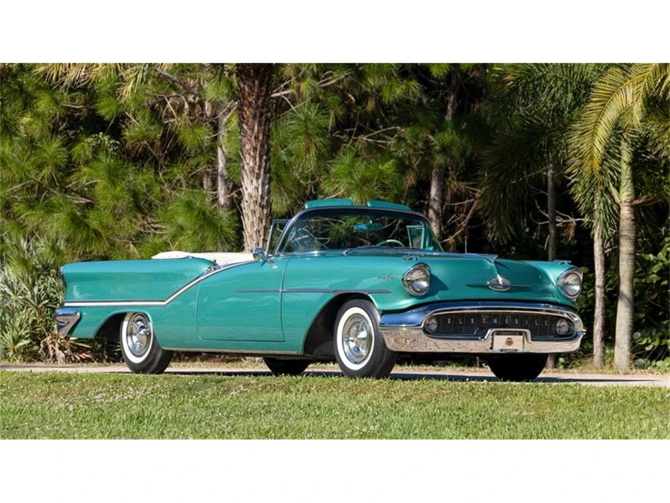 1957 Oldsmobile 98 - Image 16 of 31