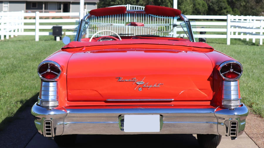 1957 Oldsmobile 98 - Image 9 of 21