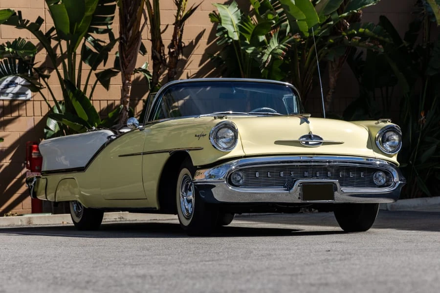 1957 Oldsmobile 98 - Image 6 of 31