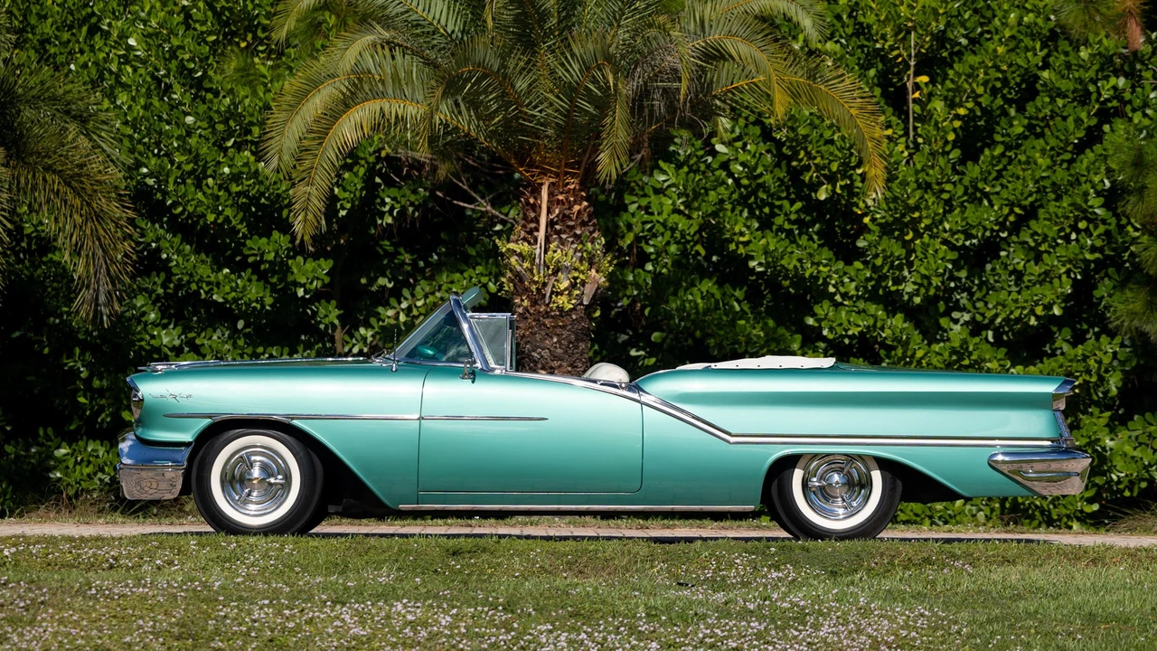 1957 Oldsmobile 98 - Image 21 of 31