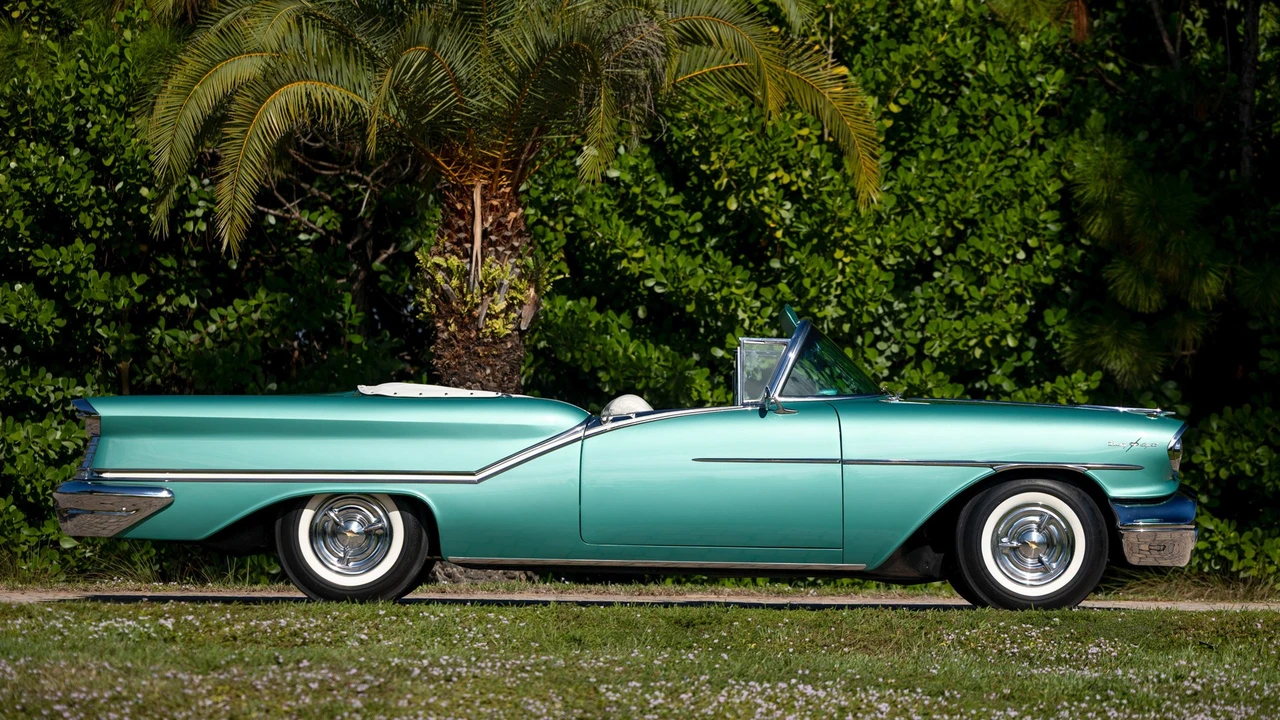 1957 Oldsmobile 98 - Image 15 of 31