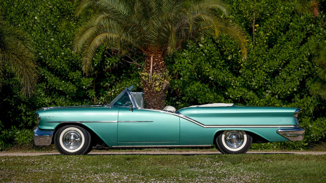 1957 Oldsmobile 98 - Image 11 of 31