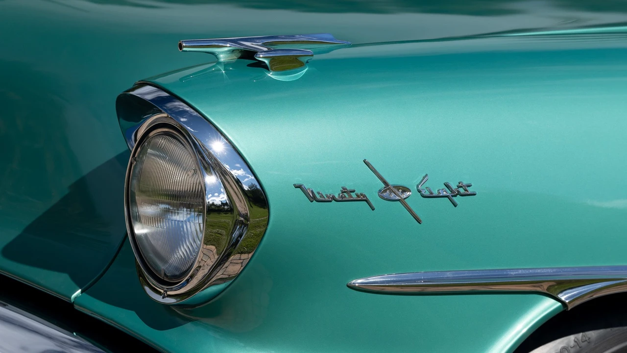 1957 Oldsmobile 98 - Image 7 of 31