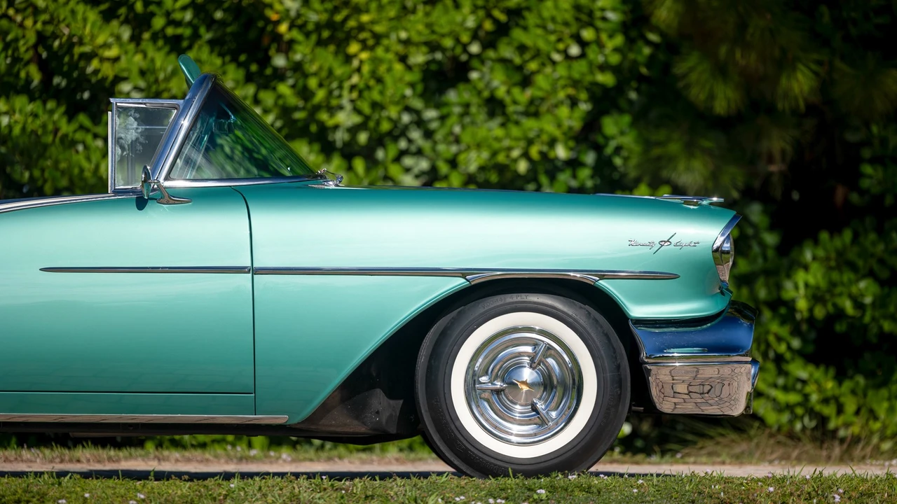 1957 Oldsmobile 98 - Image 20 of 31