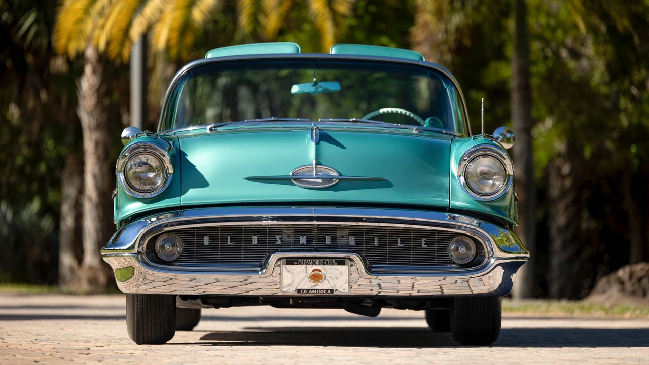 1957 Oldsmobile 98 - Image 14 of 31