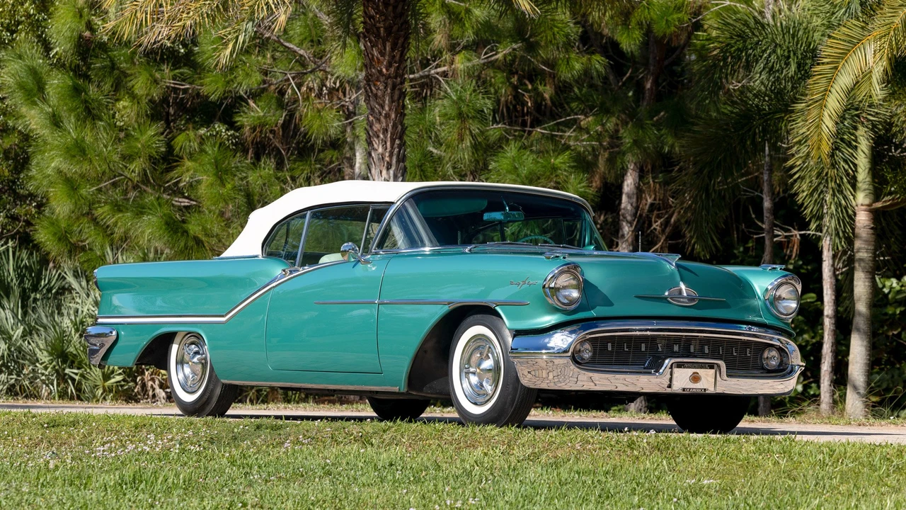 1957 Oldsmobile 98 - Image 9 of 31