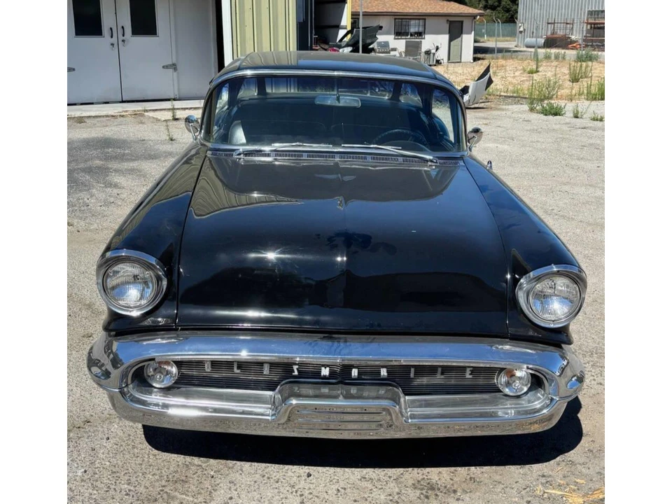 1957 Oldsmobile 88 - Image 25 of 30