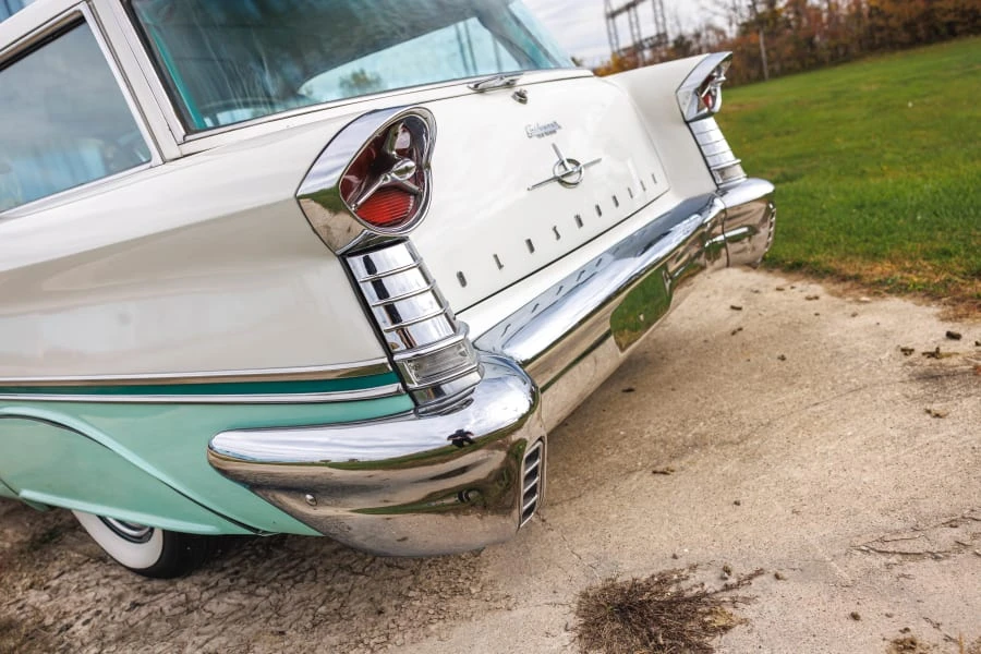 1957 Oldsmobile 88 - Image 26 of 31