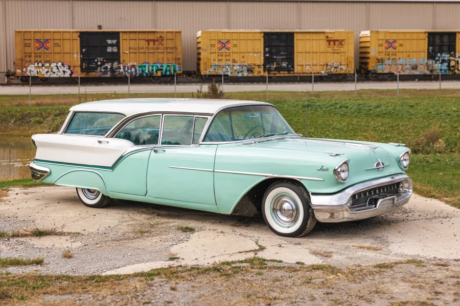 1957 Oldsmobile 88 - Image 13 of 31