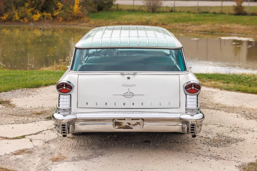 1957 Oldsmobile 88 - Image 20 of 31