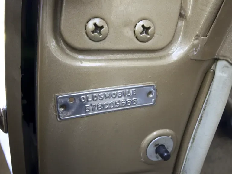 1957 Oldsmobile 88 - Image 25 of 31