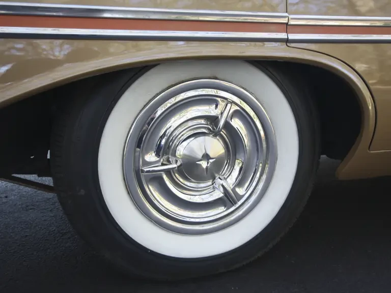 1957 Oldsmobile 88 - Image 23 of 31