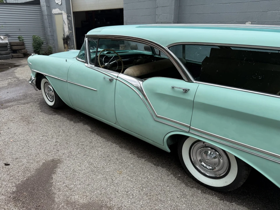 1957 Oldsmobile 88 - Image 19 of 31