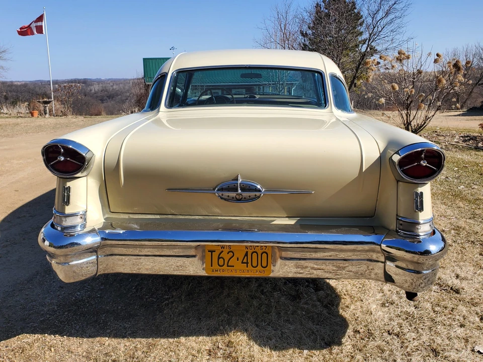 1957 Oldsmobile 88 - Image 21 of 31