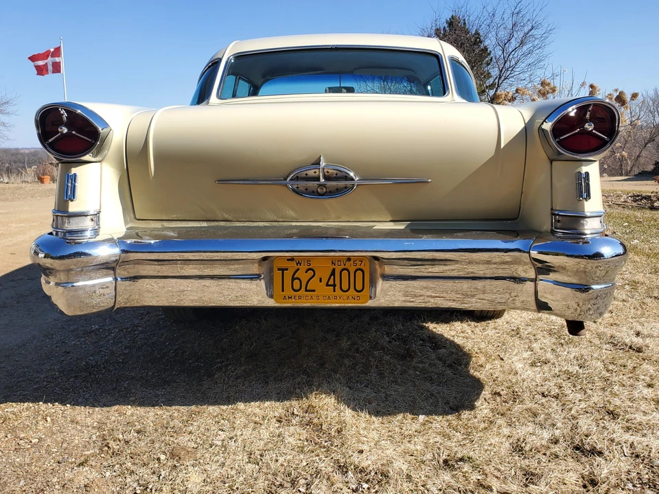 1957 Oldsmobile 88 - Image 22 of 31