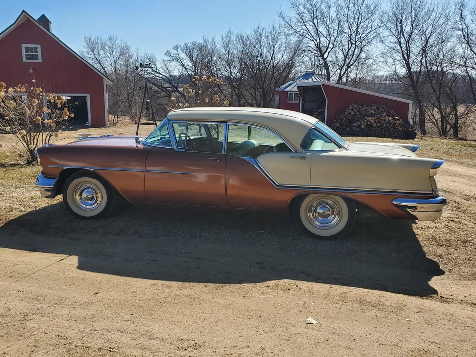 1957 Oldsmobile 88 - Image 15 of 31