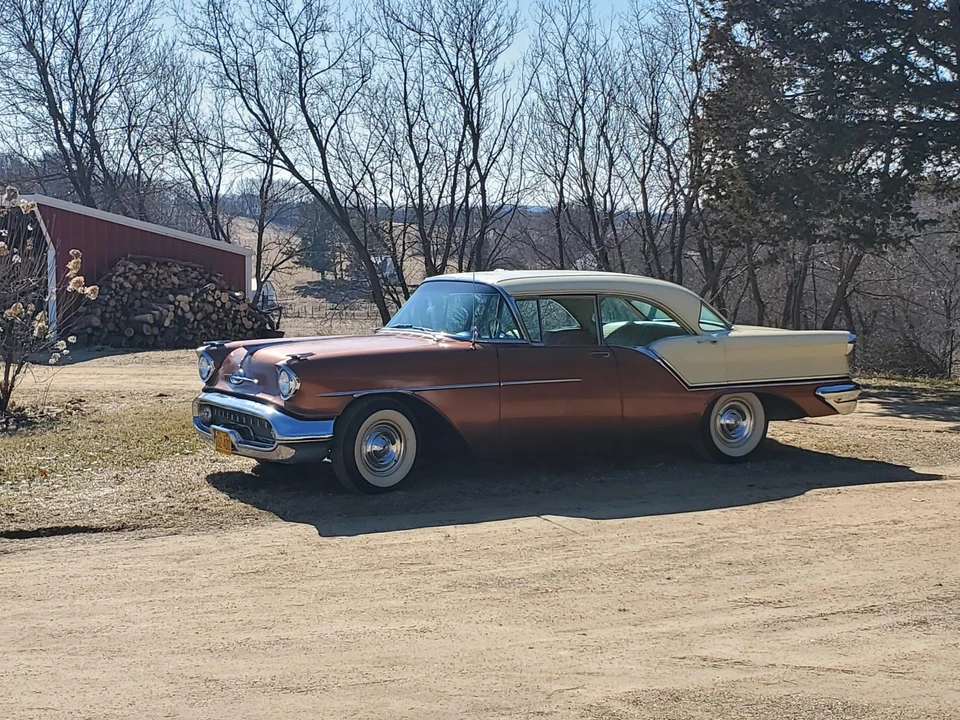 1957 Oldsmobile 88 - Image 6 of 31