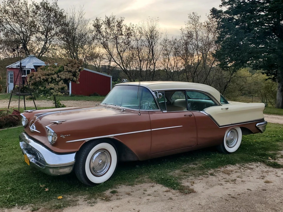 1957 Oldsmobile 88 - Image 7 of 31