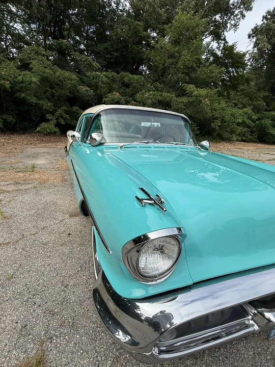 1957 Oldsmobile 88 - Image 16 of 31