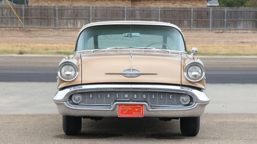 1957 Oldsmobile Starfire - Image 9 of 12
