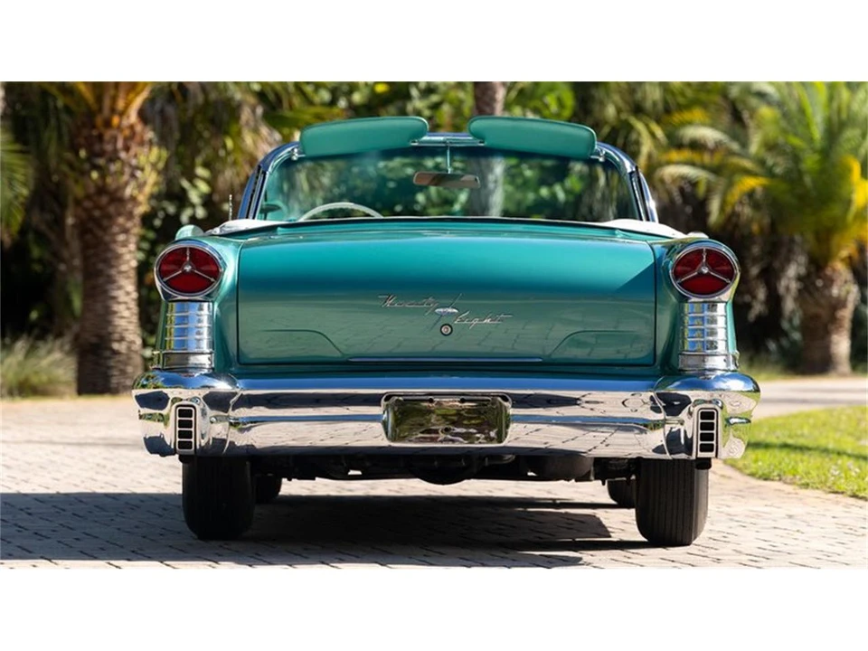 1957 Oldsmobile Starfire - Image 21 of 31