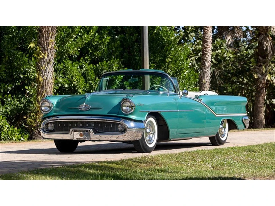 1957 Oldsmobile Starfire - Image 12 of 31