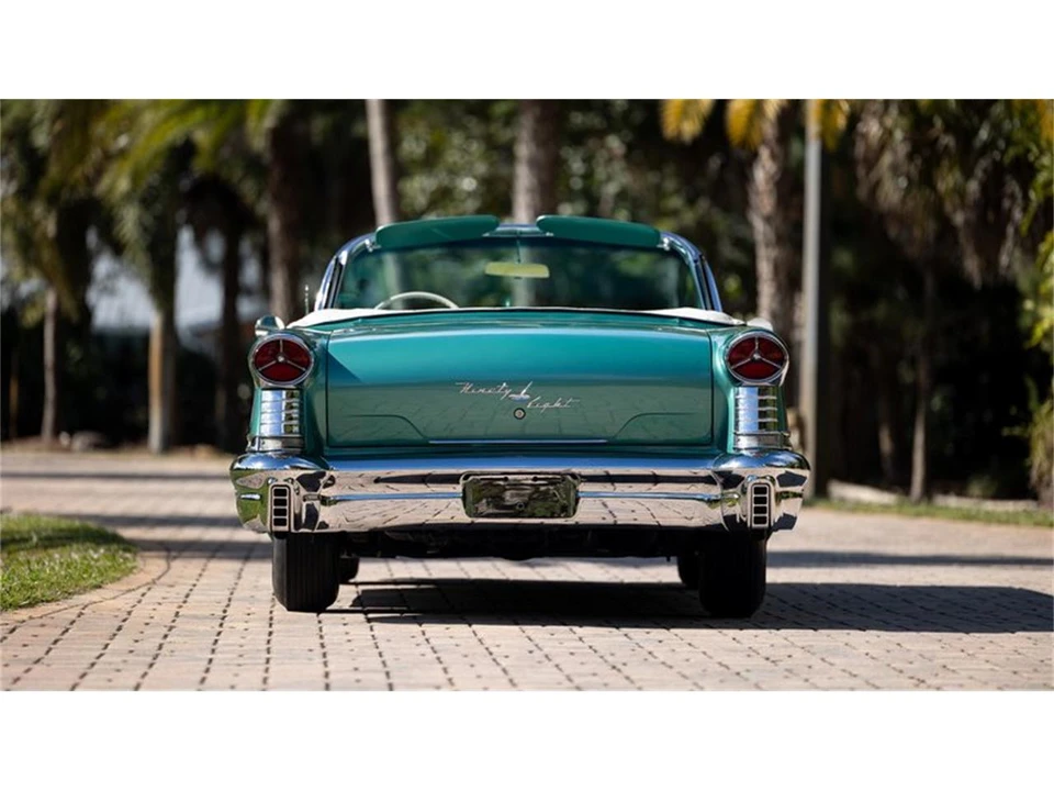 1957 Oldsmobile Starfire - Image 7 of 31