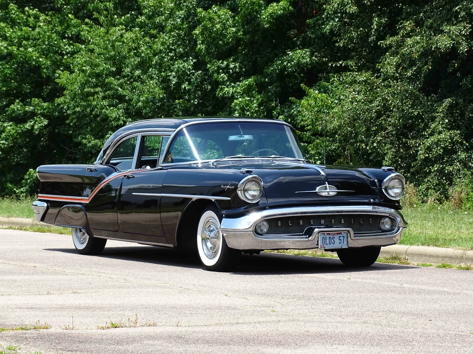 1957 Oldsmobile 98 - Image 6 of 31