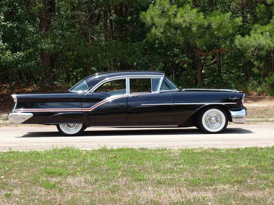 1957 Oldsmobile 98 - Image 9 of 31