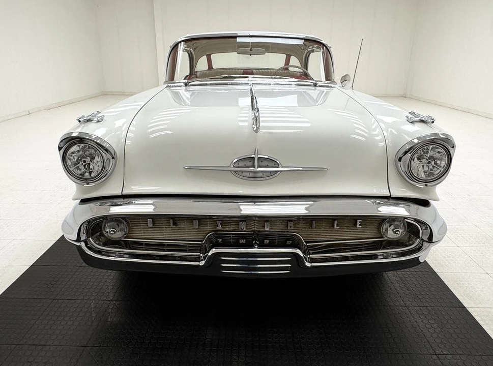 1957 Oldsmobile 88 - Image 8 of 31