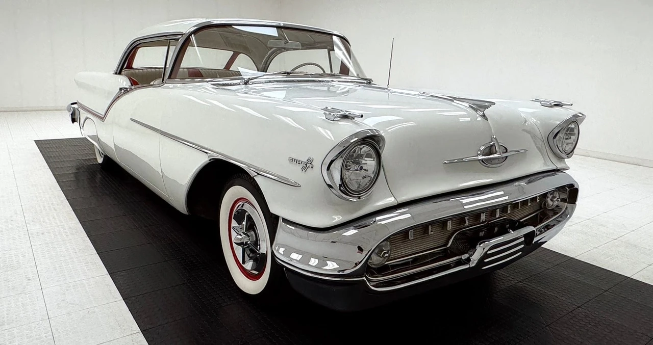1957 Oldsmobile 88 - Image 7 of 31