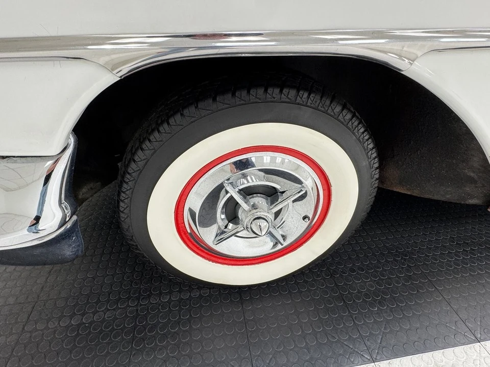 1957 Oldsmobile 88 - Image 15 of 31