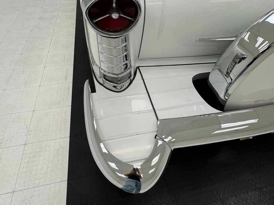 1957 Oldsmobile 88 - Image 25 of 31