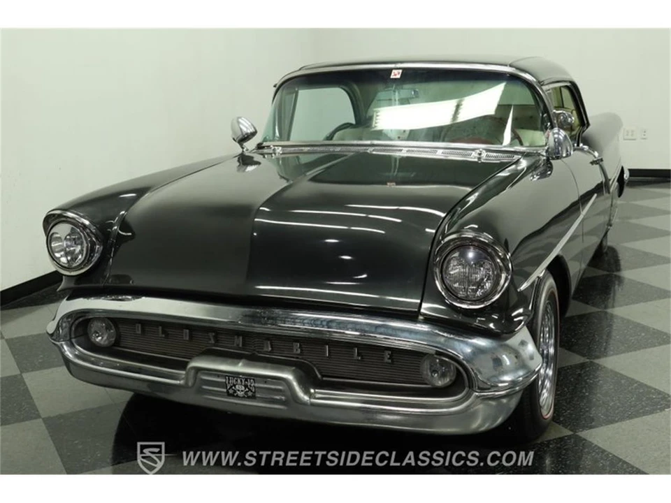 1957 Oldsmobile 88 - Image 17 of 31