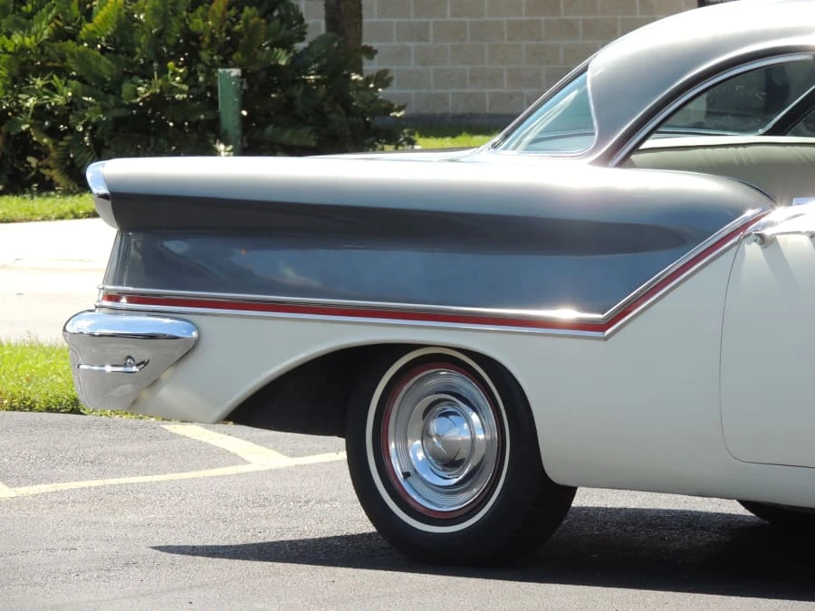 1957 Oldsmobile 88 - Image 5 of 9