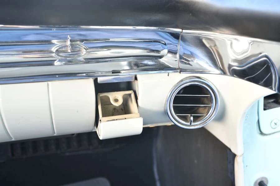 1957 Oldsmobile 88 - Image 27 of 31
