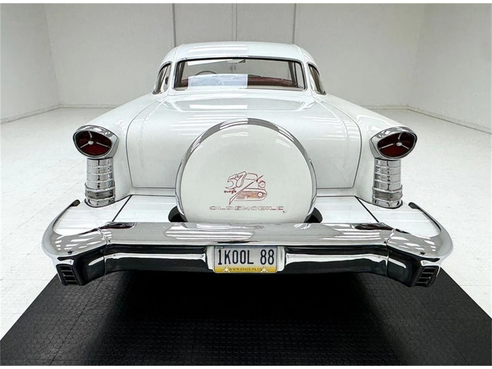 1957 Oldsmobile 88 - Image 4 of 31