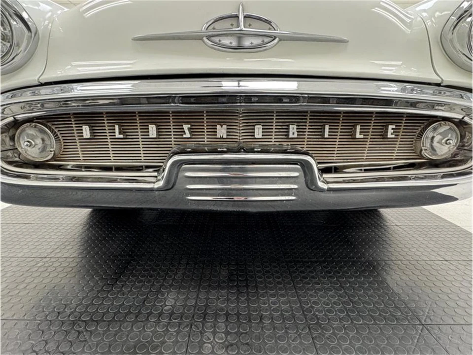 1957 Oldsmobile 88 - Image 9 of 31